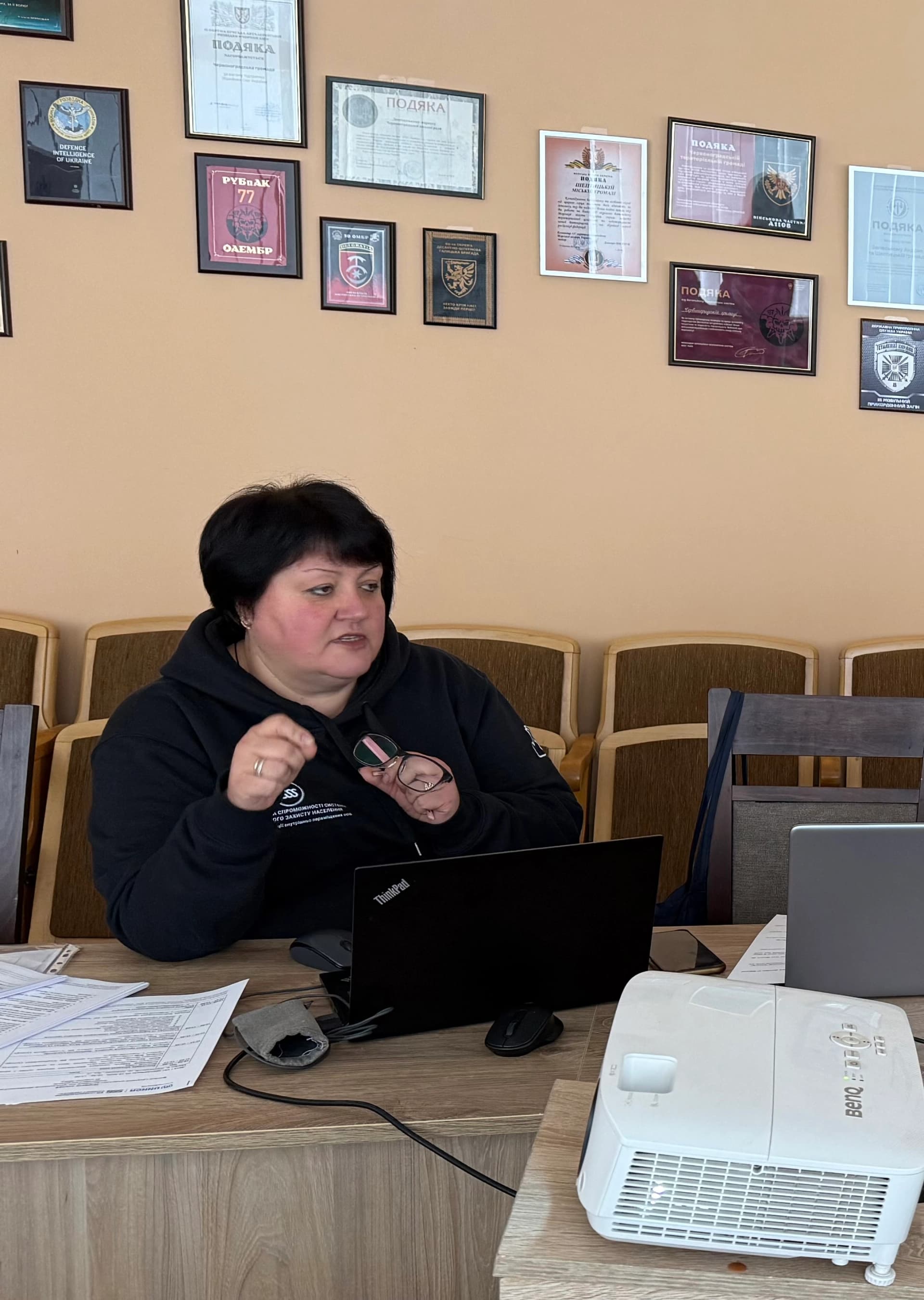 На фото зображені члени робочої групи  питань підготовки Соціального паспорта Шептицької міської територіальної громади.
