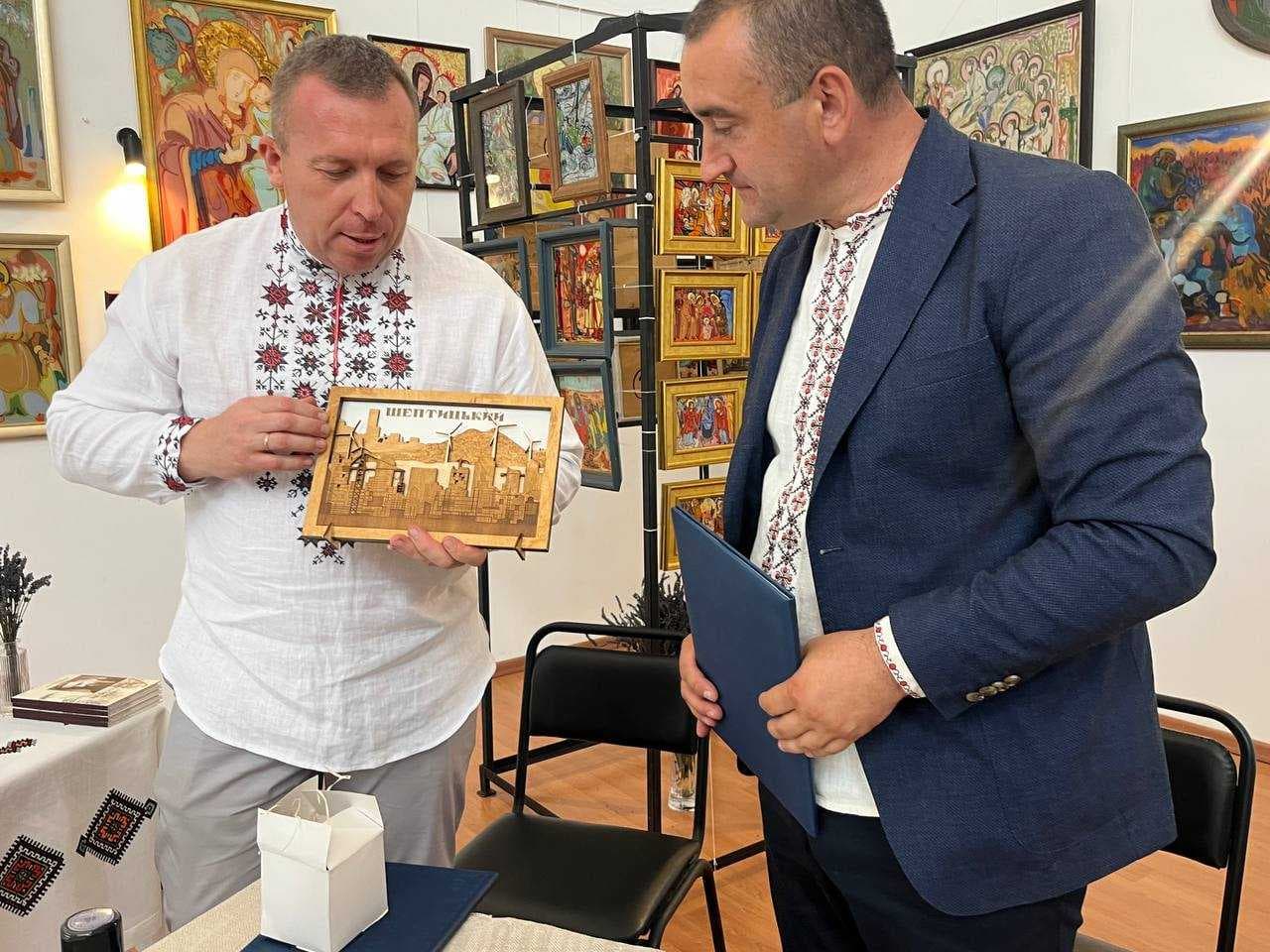 Gallery image 2