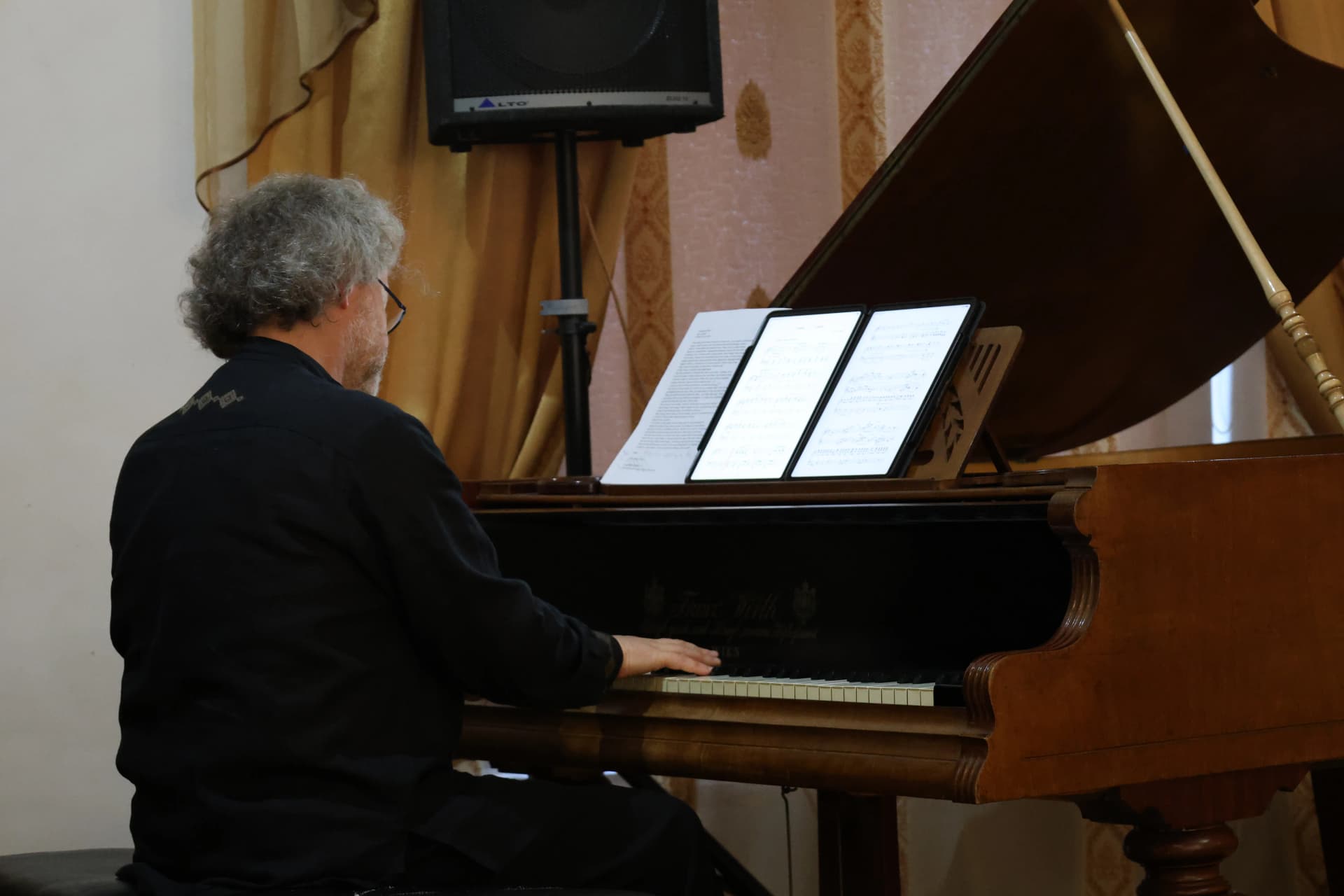 піаніст Рокас Зубовас