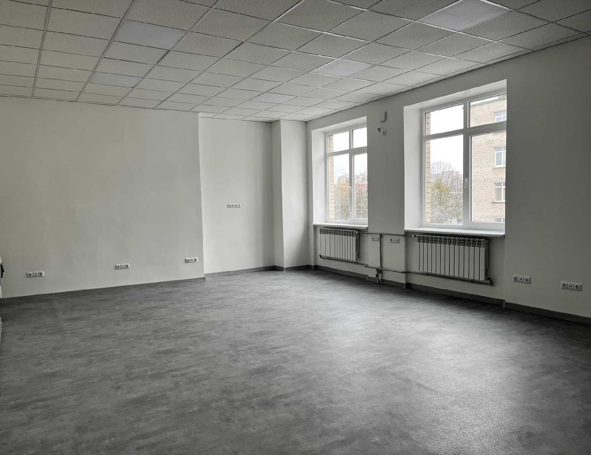 Завершуються роботи з облаштування STEM-лабораторії у Червоноградському ліцеї