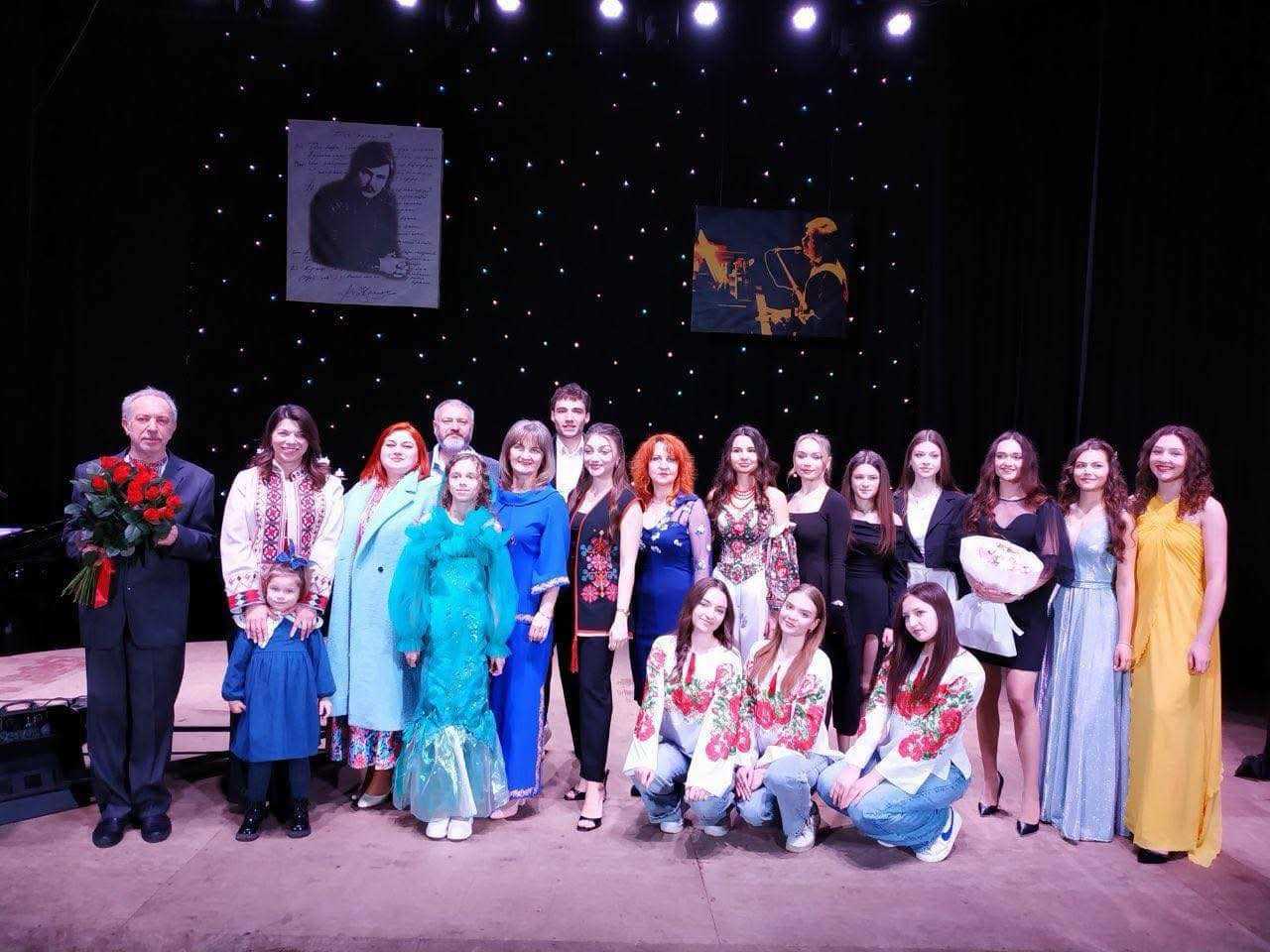 Пісні Івасюка та Білозіра допомогли зібрати понад 10 тисяч гривень на дрони для захисників України