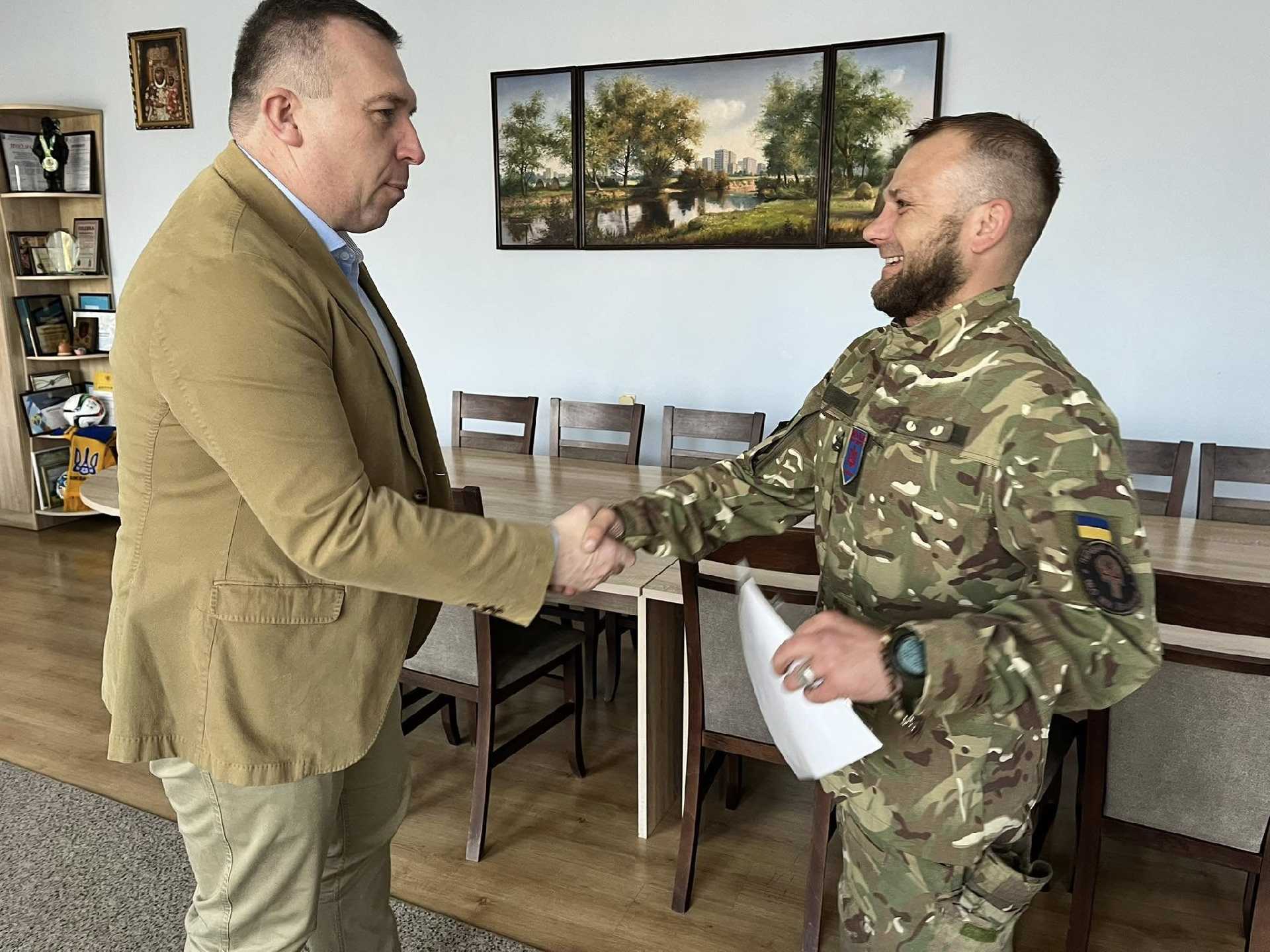 Відзнакою Міністра оборони України «За поранення» нагороджено військовослужбовця Збройних Сил України Сукача Петра Володимировича