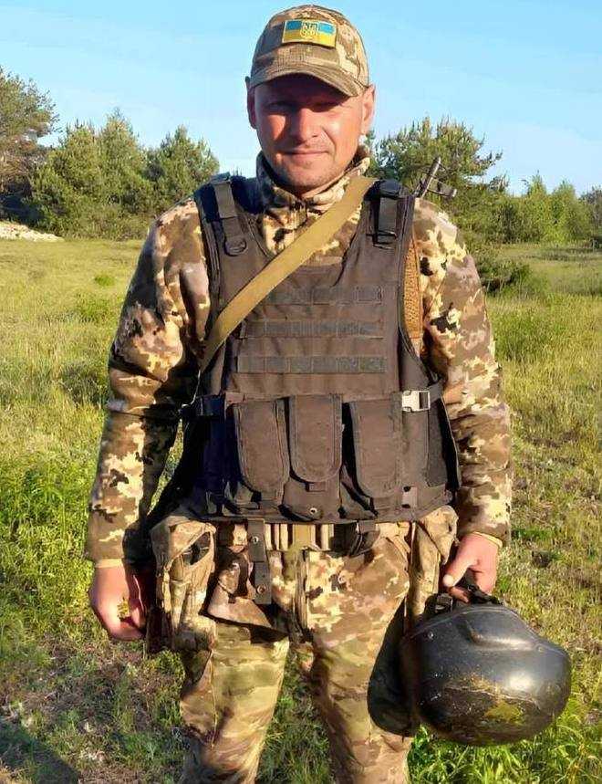 Громада прощається з Героєм Романом Бурком