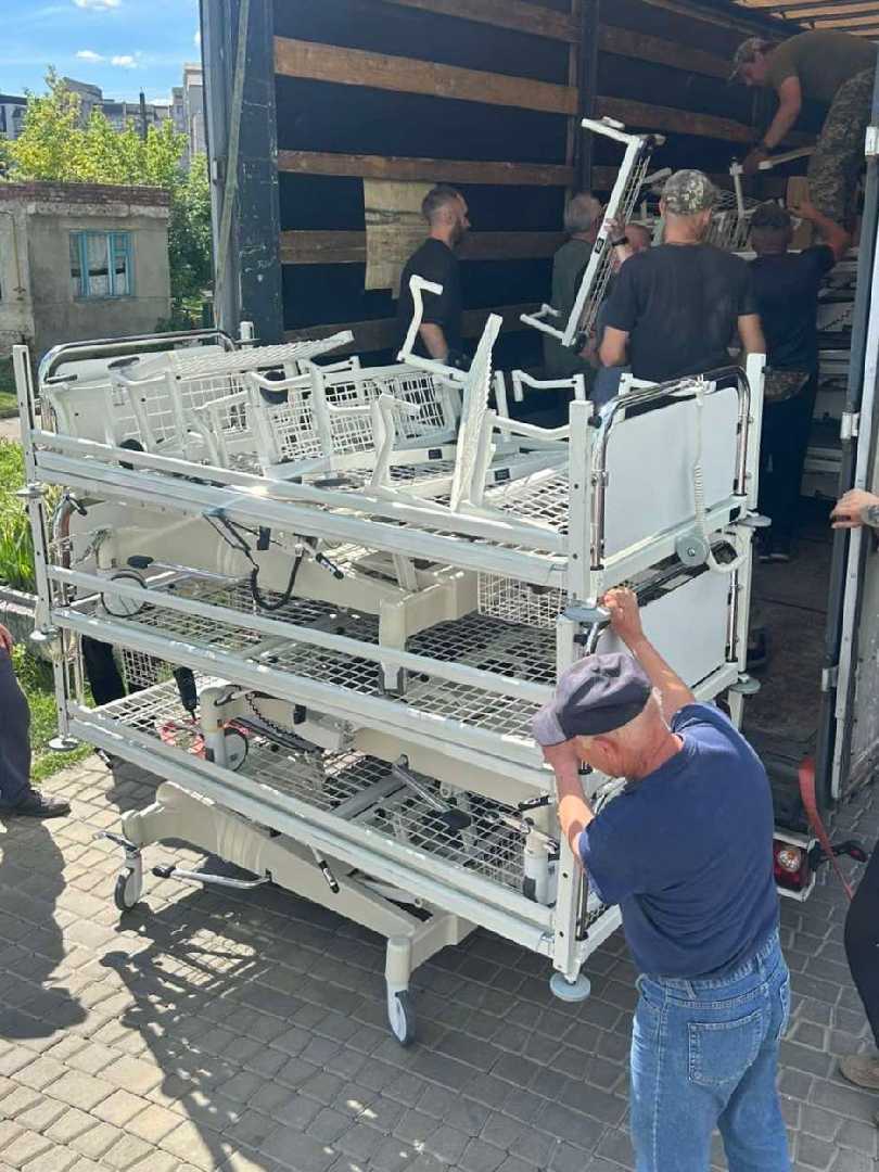 Центральна міська лікарня отримала нові багатофункціональні ліжка