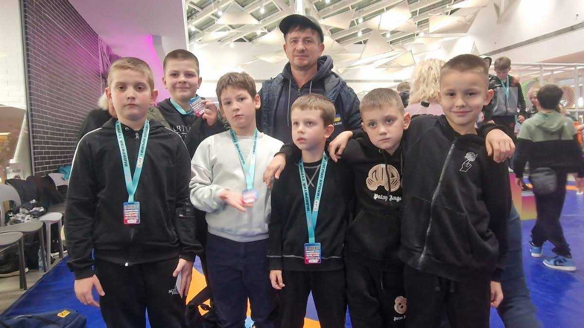 Юні борці ДЮСШ №2 вибороли нагороди на турнірі «Перші кроки»