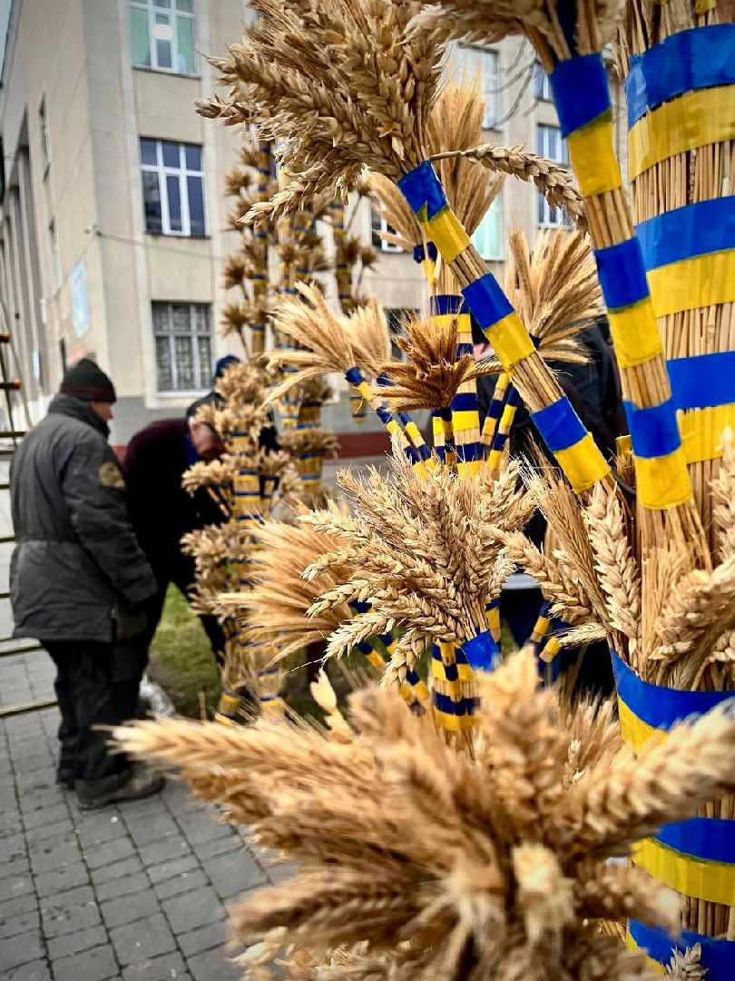 Місто готується до Різдва...