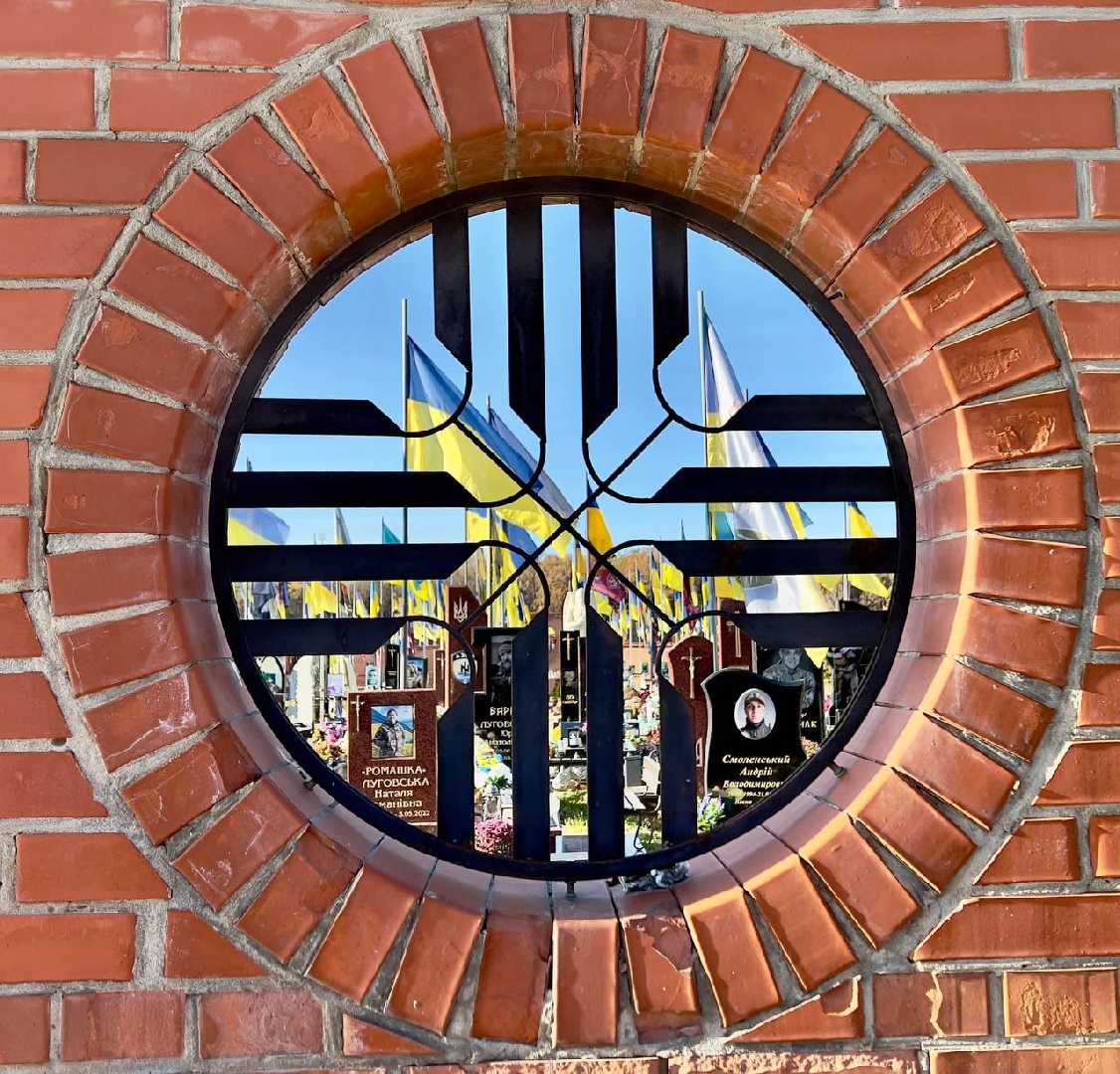 Робота автобусних маршрутів у Великодні дні 12, 13 та 14 квітня до кладовищ в селах Добрячин, Бендюга та Межиріччя.