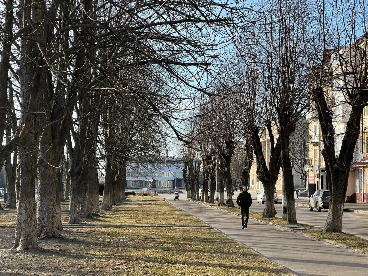 У громаді триває прибирання і благоустрій територій до Великодніх свят