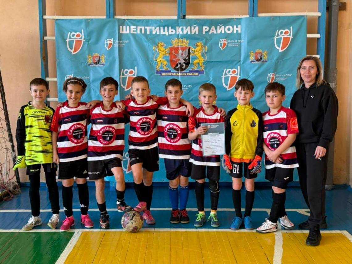 Наші спортсмени — переможці районного етапу змагань «Пліч-о-пліч» з масового футболу!