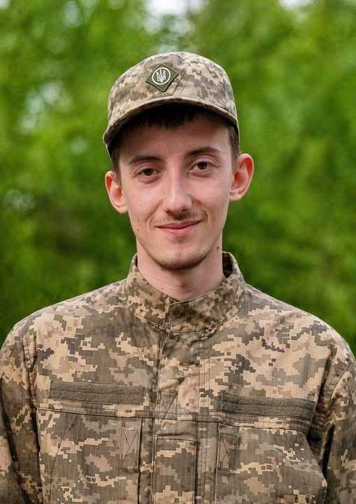 5 травня «на щиті» до рідної громади повертається 25-річний Герой Антон Сорока.