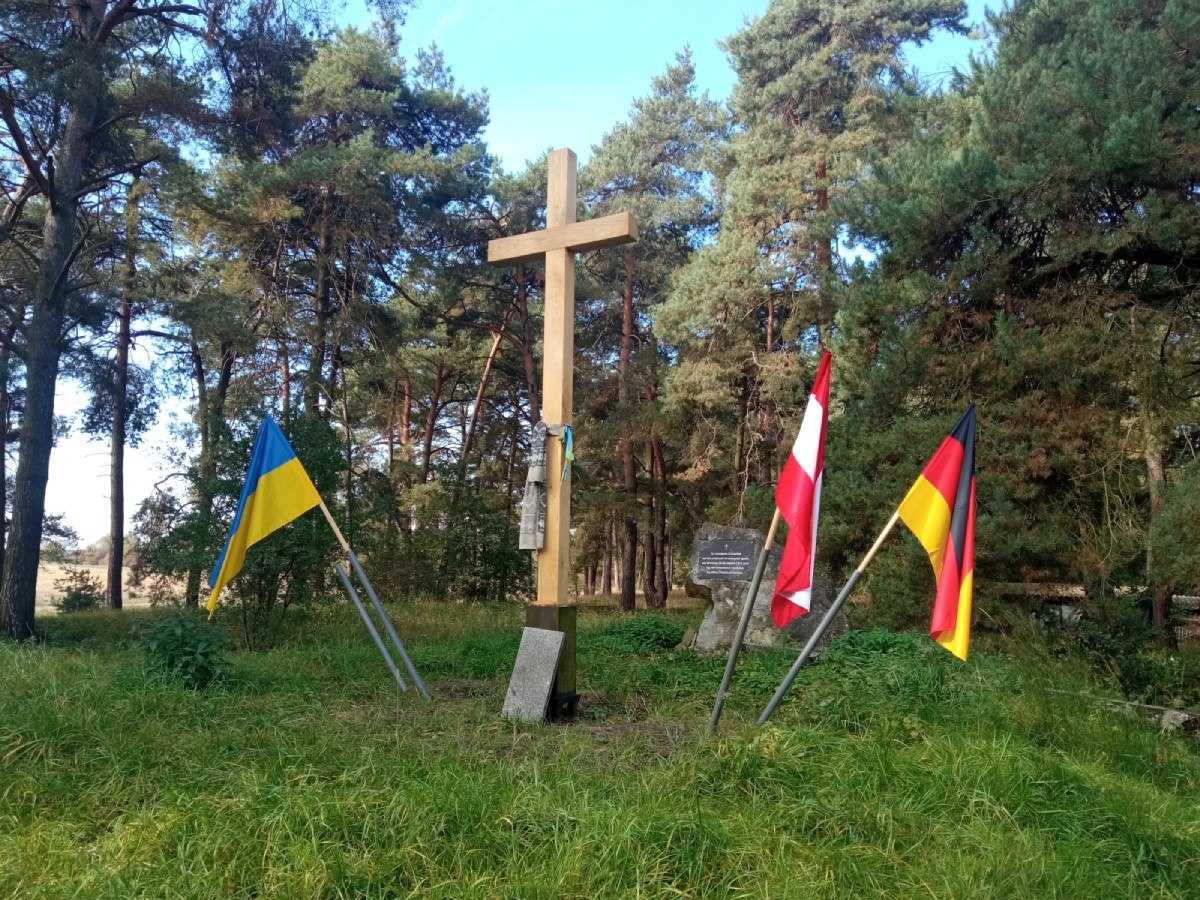 У Сільці встановили інформаційний стенд на військовому кладовищі часів Першої світової війни
