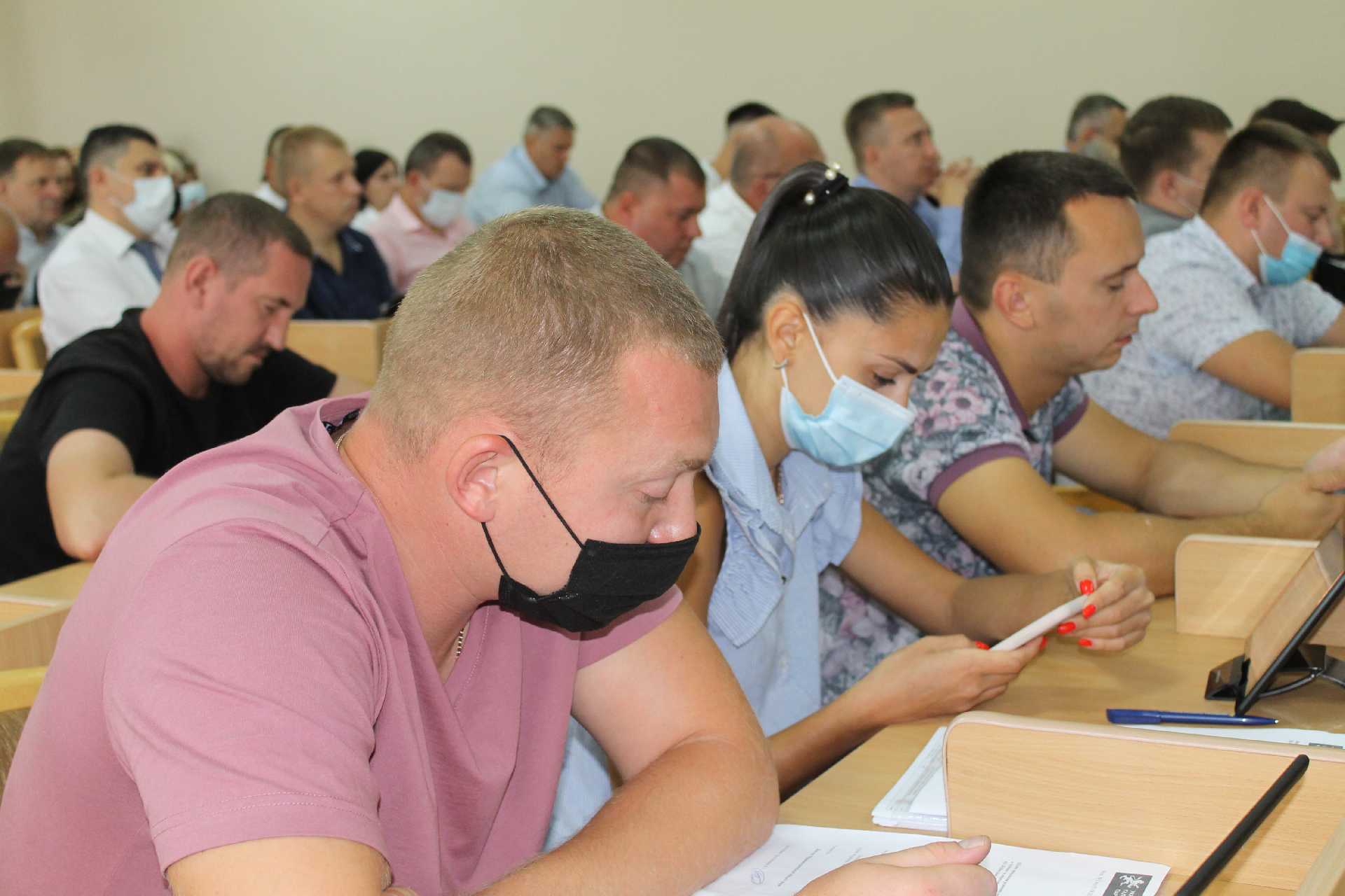 Засідання сесії відбудеться 17 серпня, о 10:00