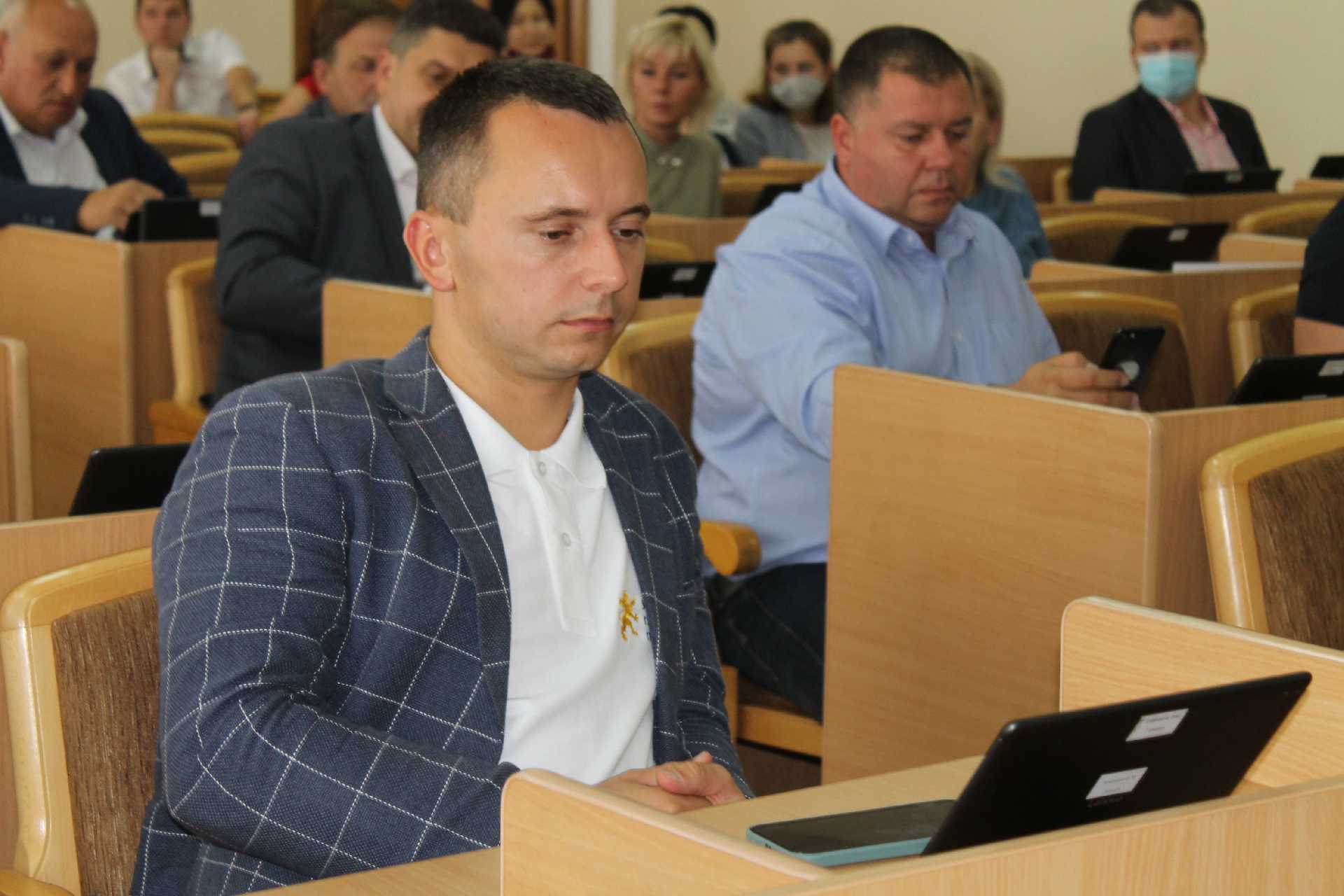 Які рішення прийняли обранці громади на черговому засіданні сесії?