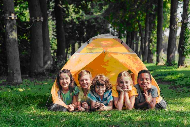 Запрошуємо дітей пільгових категорій на  оздоровлення та відпочинок